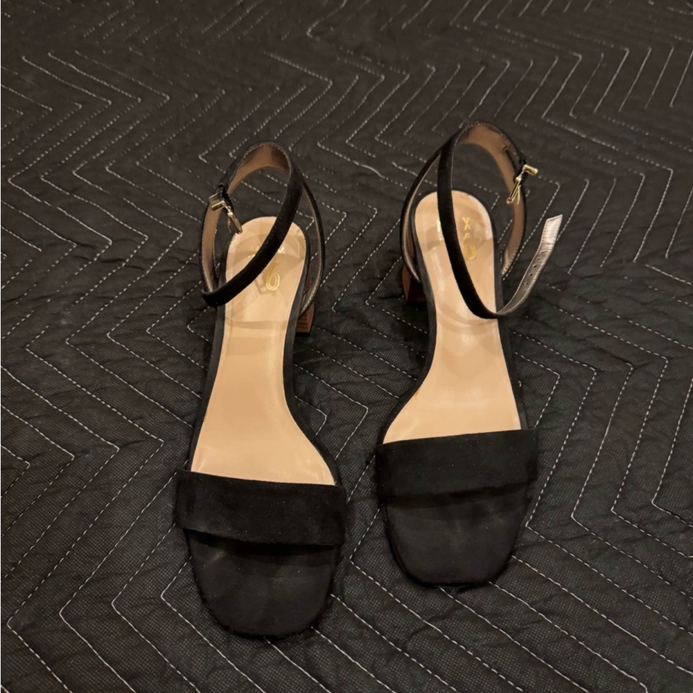 Mix No. 6 Eluned sandals- size 8M - Picture 1 of 8